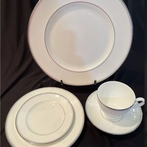 Waterford Kilbarry Platinum 5 Piece Setting NWT (4 sets for sale) Orig Packaging